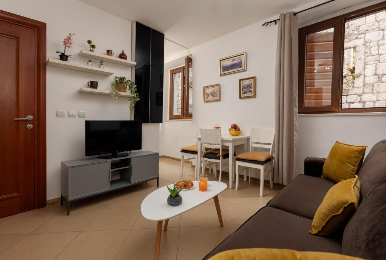 Apartment Amigo 2 Old Town كوتور المظهر الخارجي الصورة